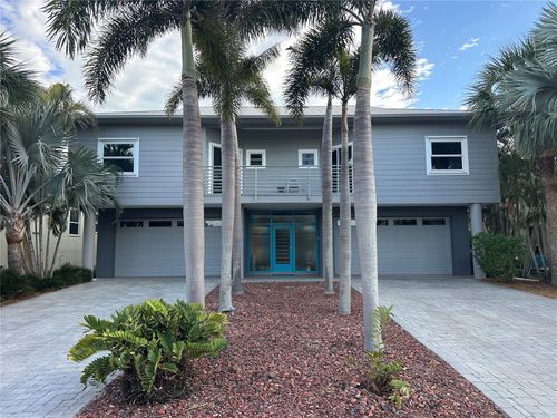 114 13th St, BELLEAIR BEACH, FL, 33786-3304 | Card Image
