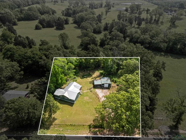 309 Old Highway 135 N, House other with 3 bedrooms, 2 bathrooms and null parking in Gladewater TX | Image 10