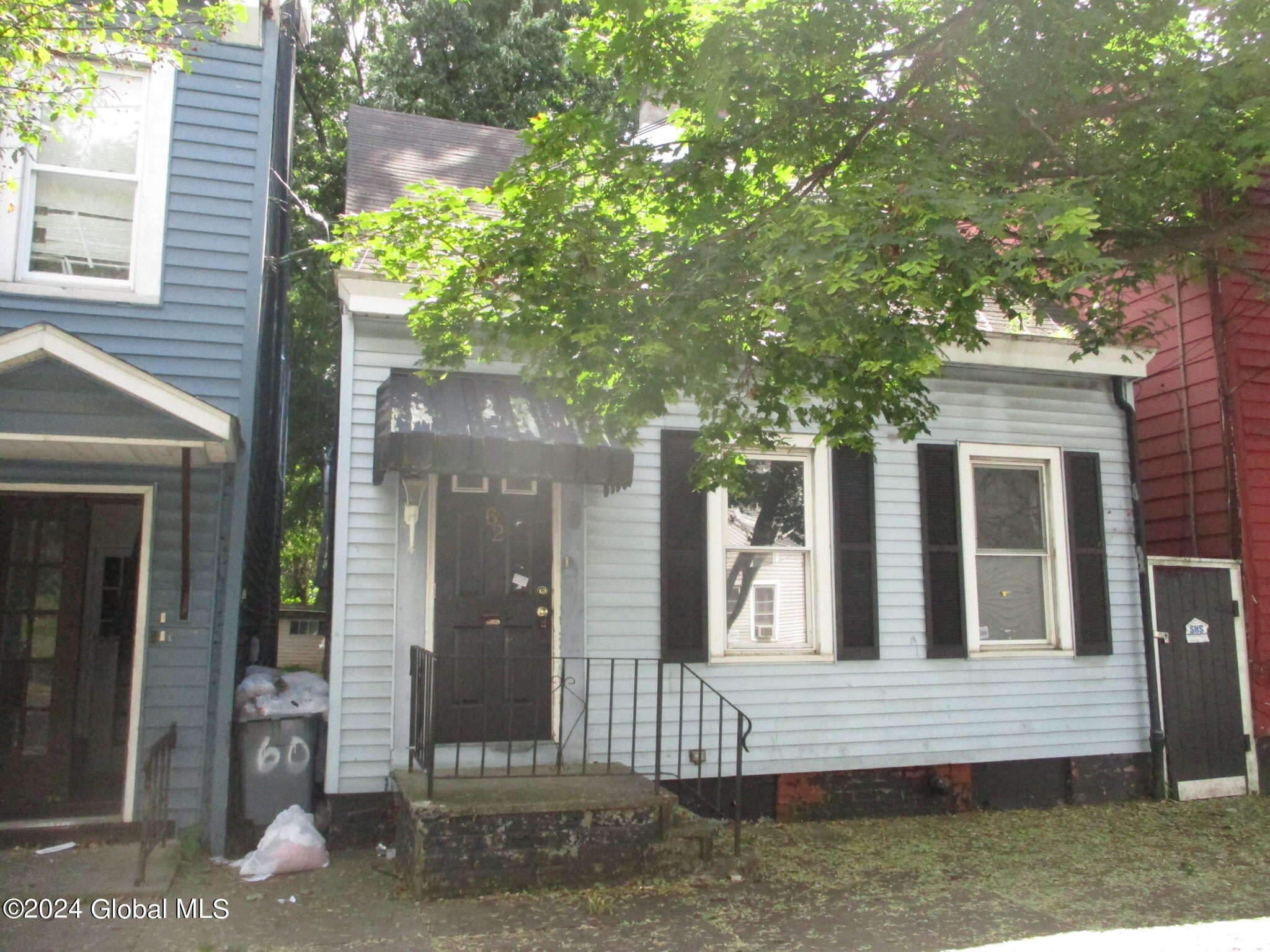 Ontario St, Albany, NY 12206