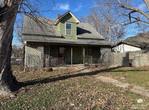 1304 Olive St, Concordia, KS, 66901-4900 | Card Image