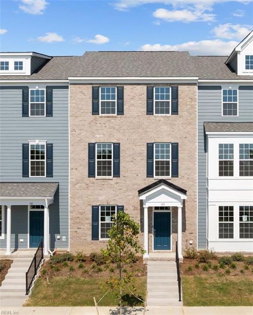 186 Freeman Dr, Hampton, VA, 23666-4285 | Card Image
