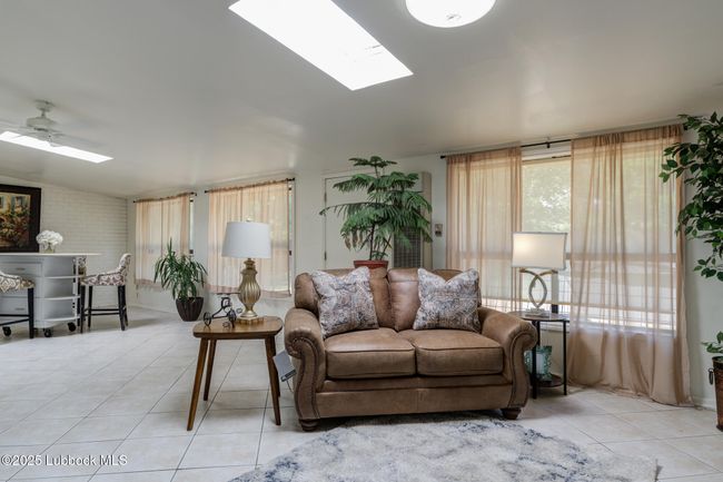 1205 Garland St, House other with 4 bedrooms, 3 bathrooms and null parking in Plainview TX | Image 41