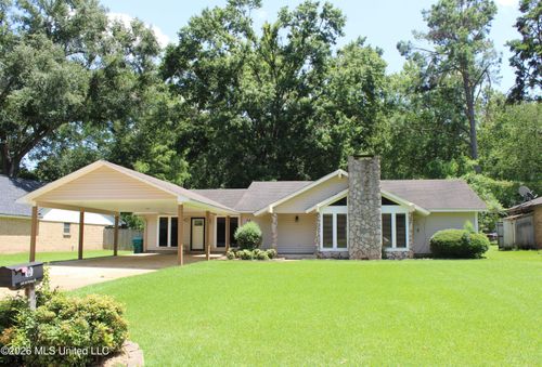 649 Old Hickory Rd, Grenada, MS, 38901-2707 | Card Image