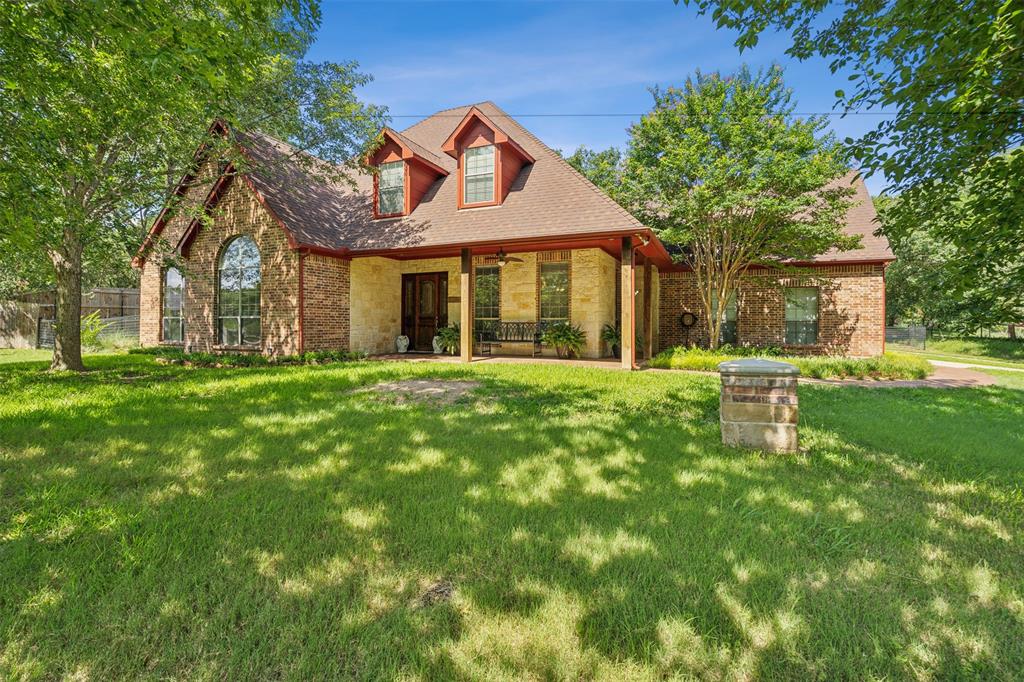 Torywood Ct, Azle, TX 76020