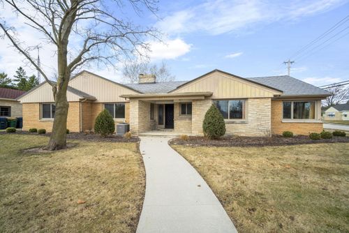 256 Cottage Ave, Fond Du Lac, WI, 54935-3638 | Card Image