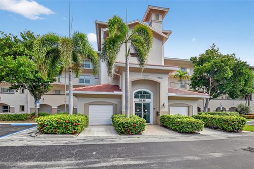 103-5938 Crystal Shores Dr, Boynton Beach, FL, 33437-5664 | Card Image