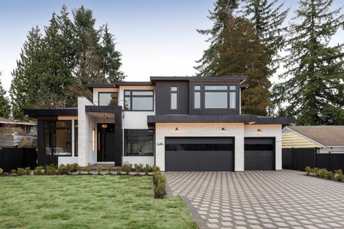 881 Porter St, Coquitlam, BC, V3J5B9 | Card Image