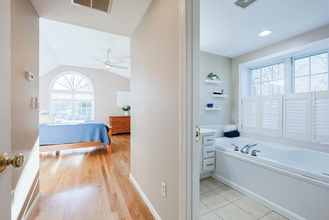 52 Quail Creek Rd, House other with 4 bedrooms, 3 bathrooms and 4 parking in North Attleboro MA | Image 27