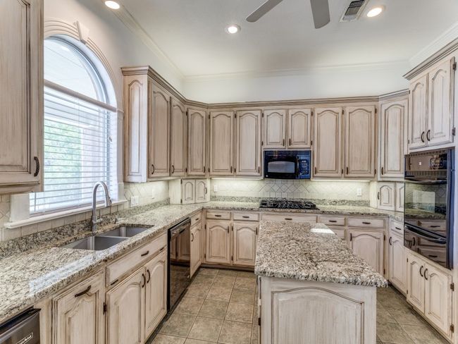 210 Private Road 1543, House other with 4 bedrooms, 4 bathrooms and null parking in Bridgeport TX | Image 16