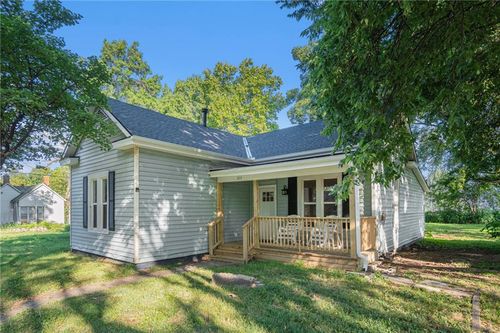 309 W Elm Street, Hardin, MO, 64035 | Card Image