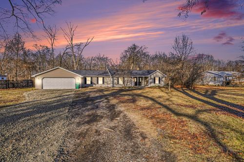 2955 Hoyt St, Niles, MI, 49120-9426 | Card Image