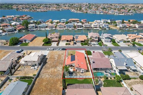 18270 Lakeview Dr, Victorville, CA, 92395 | Card Image