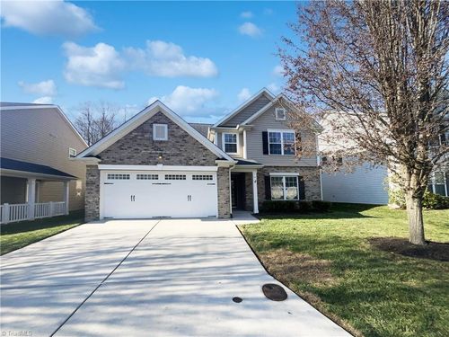 2102 Longburn Dr, Kernersville, NC, 27284-7299 | Card Image