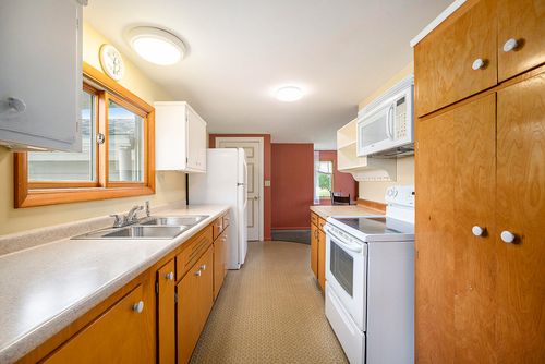 22571 County Road 687, Bangor, MI, 49013-9448 | Card Image