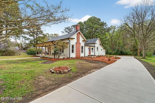 220 E Branch St, Spring Hope, NC, 27882-9712 | Card Image