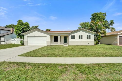 4662 Nw 99th Ave, Sunrise, FL, 33351-4736 | Card Image