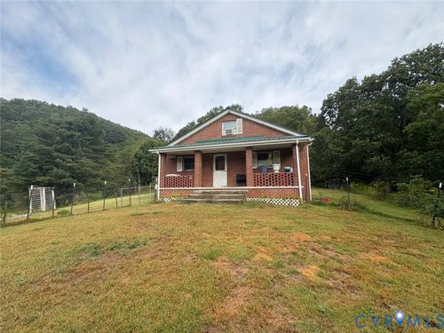 236 Davis St, Bluefield, VA, 24605-8544 | Card Image