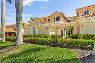 3 - 11037 Harbour Yacht Court, Condo with 3 bedrooms, 2 bathrooms and null parking in Fort Myers FL | Image 2