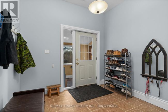 6955 County 2 Road, House other with 4 bedrooms, 2 bathrooms and 8 parking in Loyalist (Lennox and Addington - South) ON | Image 6