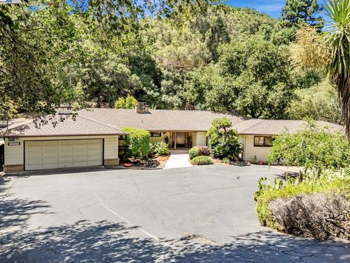 29625 Palomares Rd, Castro Valley, CA, 94552-9601 | Card Image