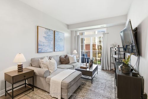 208-80 Aspen Springs Dr, Clarington, ON, L1C0V4 | Card Image