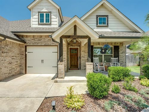 18633 Groveton Blvd, Edmond, OK, 73012-6927 | Card Image