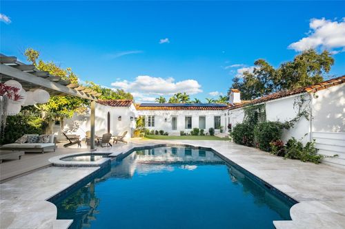 113 Ne 101st St, Miami Shores, FL, 33138-2320 | Card Image