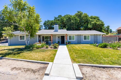 20020 Birdie Ct, Tehachapi, CA, 93561-8209 | Card Image