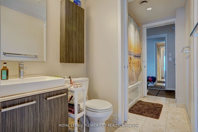 1407 - 12 York St, Condo with 2 bedrooms, 2 bathrooms and null parking in Toronto ON | Image 22