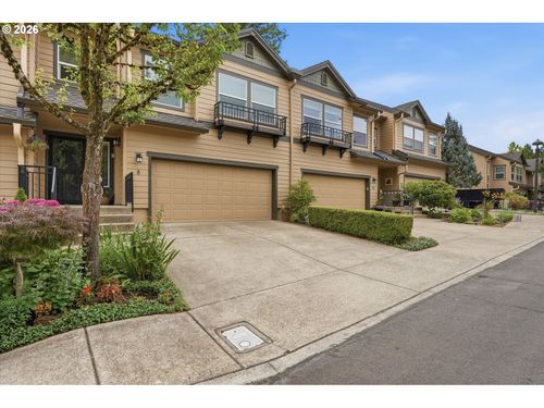 8 Summit Ridge Ct, Lake Oswego, OR, 97035-8848 | Card Image