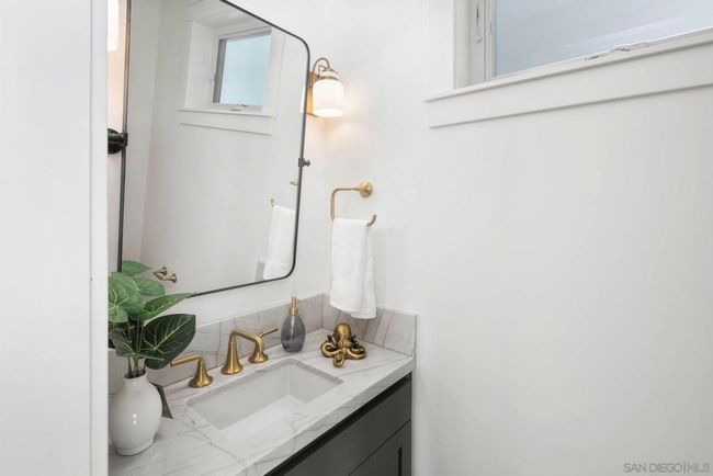 741 G Ave, Condo with 4 bedrooms, 5 bathrooms and 2 parking in Coronado CA | Image 5