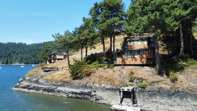 32 A&amp;B Sea Ranch, House other with 2 bedrooms, 1 bathrooms and null parking in Gambier Island BC | Image 1