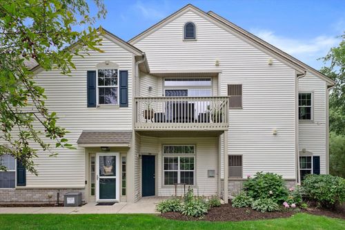 202-996 Bedford Court, Mount Pleasant, WI, 53406 | Card Image
