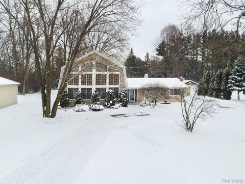70482 Wolcott Rd, Armada, MI, 48005-4133 | Card Image