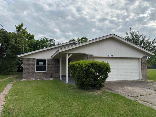 1241 Grannis Ave, Port Arthur, TX, 77640-3113 | Card Image