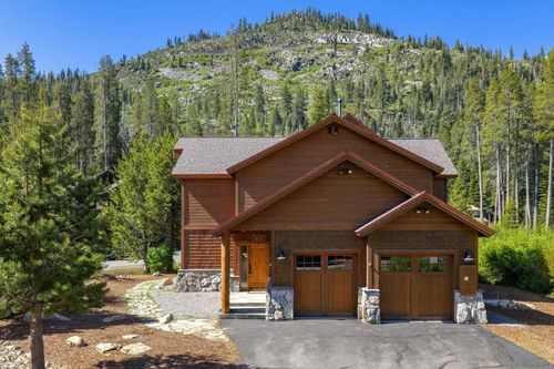 16225 Pine Court, Truckee, CA, 96161 | Card Image