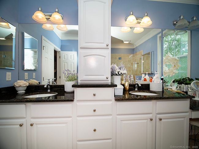 3 - 3 Timberland Way, House other with 3 bedrooms, 4 bathrooms and 2 parking in Beacon Falls CT | Image 25