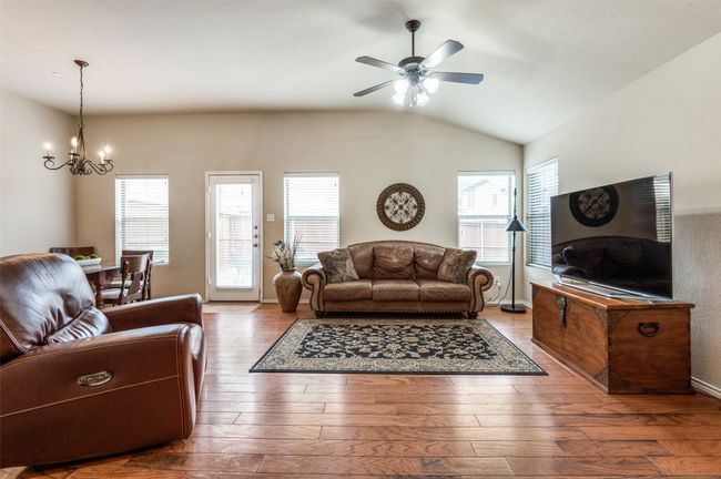 1138 Sophia St, Townhouse with 3 bedrooms, 3 bathrooms and null parking in Allen TX | Image 5