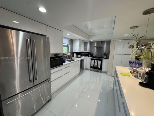 2c-1912 S Ocean Dr, HALLANDALE BEACH, FL, 33009-5955 | Card Image