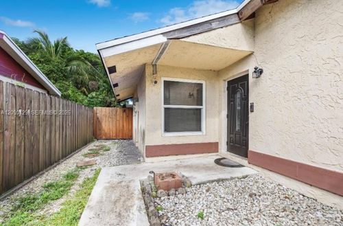 281 Sw 83rd Ave, North Lauderdale, FL, 33068-1019 | Card Image