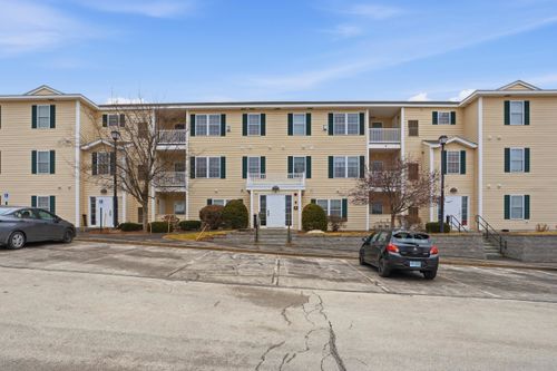 unit-2-10 Vista Ridge Dr, Londonderry, NH, 03053-2455 | Card Image