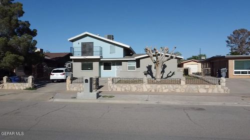 3316 Slocum St, El Paso, TX, 79936-1704 | Card Image