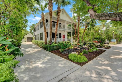 306 N Swinton Ave, Delray Beach, FL, 33444-2726 | Card Image