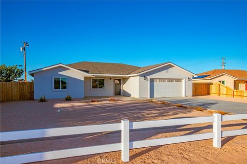 8937 Oleander Ave, California City, CA, 93505-3444 | Card Image