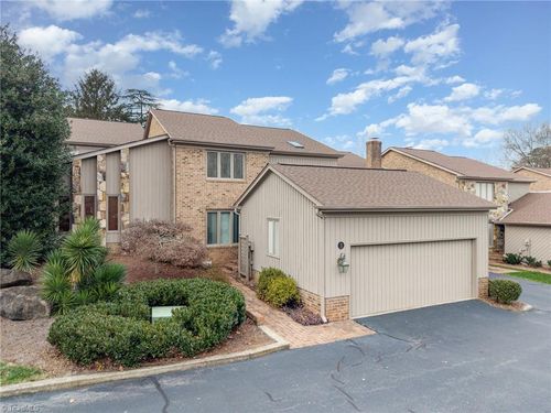 3 Folkstone Dr, Greensboro, NC, 27403-1000 | Card Image