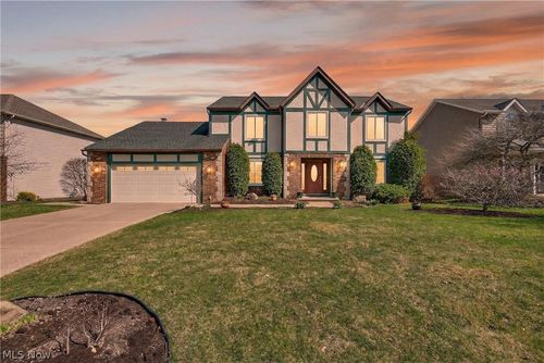 14357 Crystal Creek Dr, Strongsville, OH, 44149-8733 | Card Image
