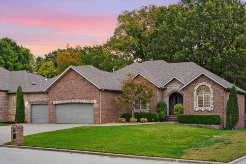 5058 S Burrows Ave, Springfield, MO, 65810-2054 | Card Image