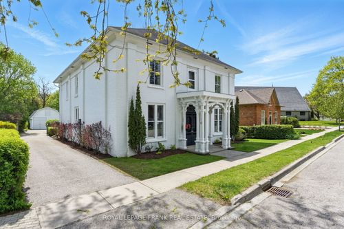25 Park St, Clarington, ON, L0B1M0 | Card Image
