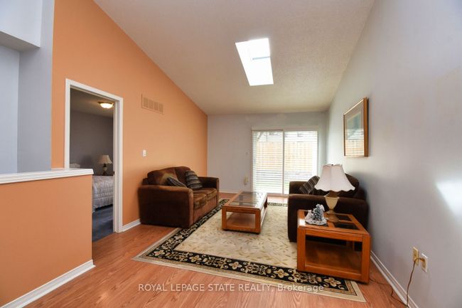 9 - 60 Rice Ave, Condo with 2 bedrooms, 1 bathrooms and 4 parking in Hamilton ON | Image 9