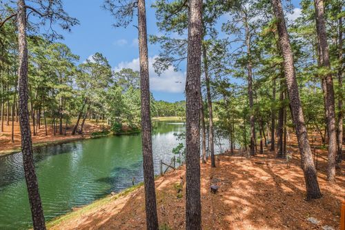 124 Broken Bow, La Grange, TX, 78945-5341 | Card Image